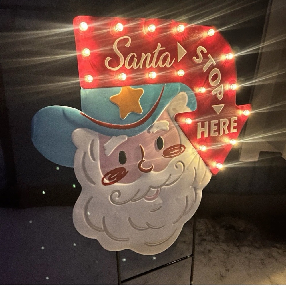NWT Destination Holiday Santa Stop Here‎ Light Up Yard Stake Sign 36"